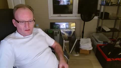 Snapshot of steakman007 chatting on February 18, 2025, 4:04 am Steakman online show from February 18, 2025, 4:04 am