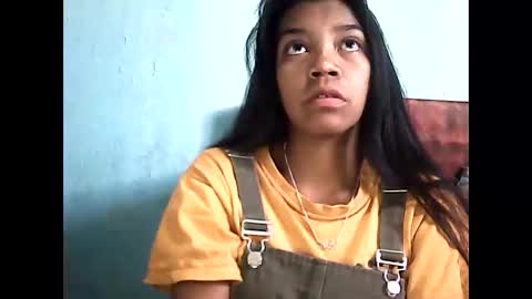 Snapshot of stecimalicia chatting on September 17, 2025, 5:31 am Malicia online show from September 17, 2025, 5:31 am