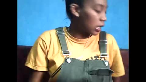 Malicia online show from December 16, 2025, 7:35 am