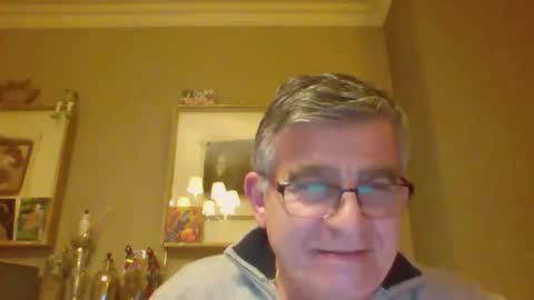Snapshot of stedom chatting on December 23, 2024, 5:54 pm stepdom online show from December 23, 2024, 5:54 pm
