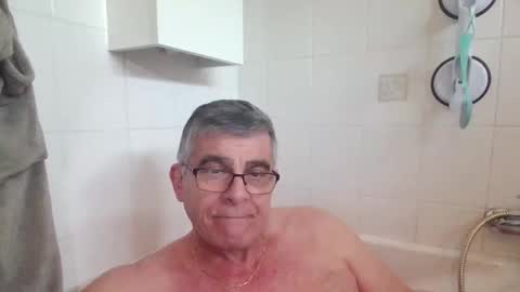 Snapshot of stedom chatting on January 4, 2025, 12:38 pm stepdom online show from January 4, 2025, 12:38 pm