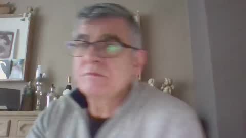 Snapshot of stedom chatting on January 8, 2025, 2:25 pm stepdom online show from January 8, 2025, 2:25 pm