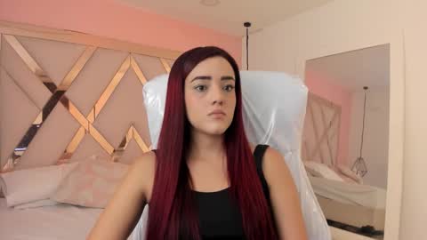 stefany online show from September 8, 2025, 4:50 pm