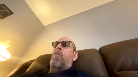 steel259373 online show from April 26, 2026, 1:42 pm