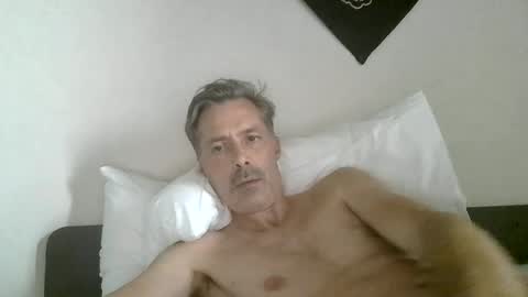 Snapshot of steel80 chatting on June 16, 2026, 4:20 pm steel80 online show from June 16, 2026, 4:20 pm