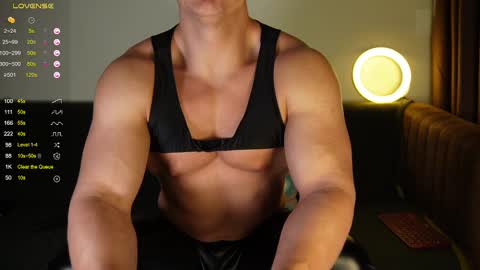 Snapshot of steevemuscle chatting on February 9, 2025, 5:40 am Steeve online show from February 9, 2025, 5:40 am