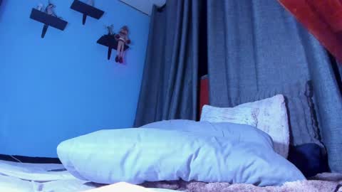 Snapshot of stefann_salvatore chatting on January 17, 2025, 12:31 am Stefann Salvatore online show from January 17, 2025, 12:31 am