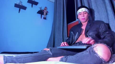 Snapshot of stefann_salvatore chatting on January 20, 2025, 1:50 am Stefann Salvatore online show from January 20, 2025, 1:50 am