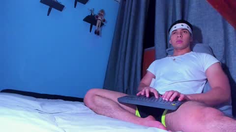 Snapshot of stefann_salvatore chatting on January 21, 2025, 7:04 am Stefann Salvatore online show from January 21, 2025, 7:04 am