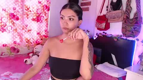 Im MiaIts my first day here  online show from December 11, 2024, 6:09 pm