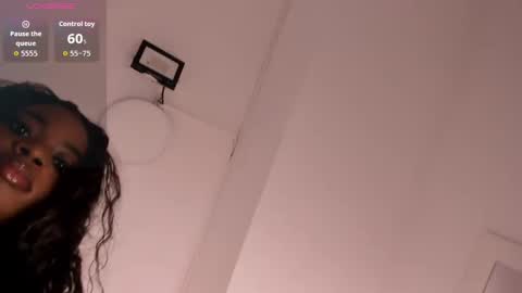 Snapshot of stefannyevans_ chatting on October 4, 2025, 12:03 pm stefannyevans_ online show from October 4, 2025, 12:03 pm