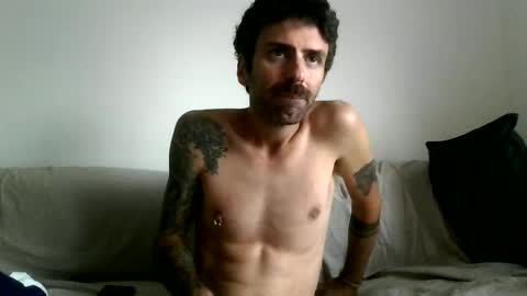 tosos online show from September 30, 2025, 7:46 am