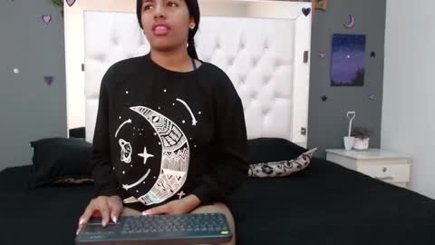 Stefany Brown online show from December 27, 2024, 11:17 am