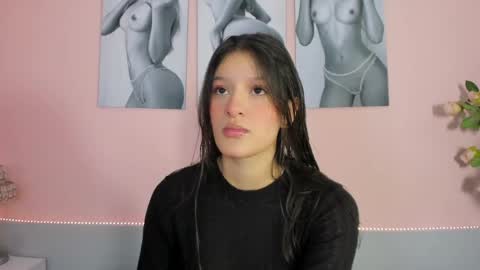 Stefany online show from May 12, 2026, 12:13 pm