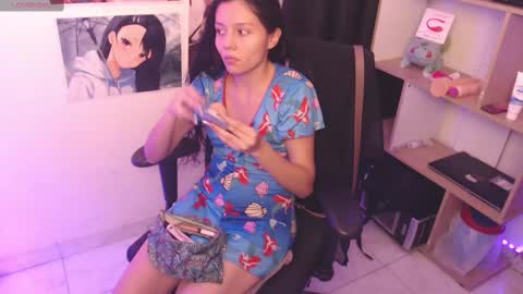 stefany lovers online show from March 12, 2025, 7:35 am