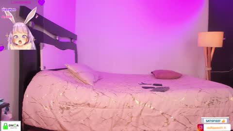 Snapshot of stefiqueen_11_ chatting on October 28, 2025, 3:10 am StefBri online show from October 28, 2025, 3:10 am