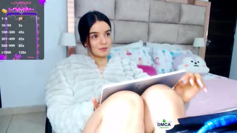 Snapshot of stefy810675 chatting on October 16, 2025, 12:33 am Stefany online show from October 16, 2025, 12:33 am