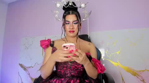 Stefany Bratz online show from May 19, 2026, 3:13 am