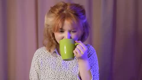 Snapshot of stela_vanila chatting on September 19, 2025, 5:09 am Stella online show from September 19, 2025, 5:09 am