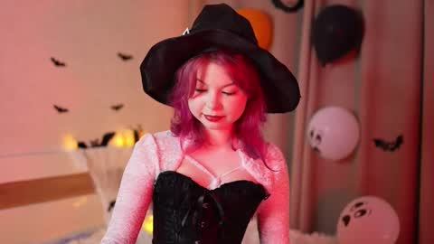 Snapshot of stela_vanila chatting on October 28, 2025, 12:03 am Stella online show from October 28, 2025, 12:03 am