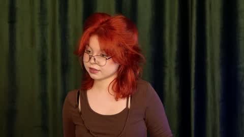 Snapshot of stela_vanila chatting on May 19, 2026, 1:56 am Stella online show from May 19, 2026, 1:56 am