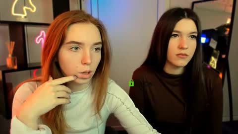 stella_flower online show from March 15, 2026, 7:14 am