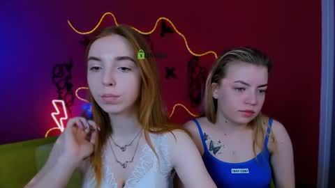 stella_flower online show from May 7, 2026, 5:13 am
