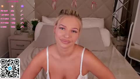 Stella Leee online show from July 22, 2026, 12:57 am