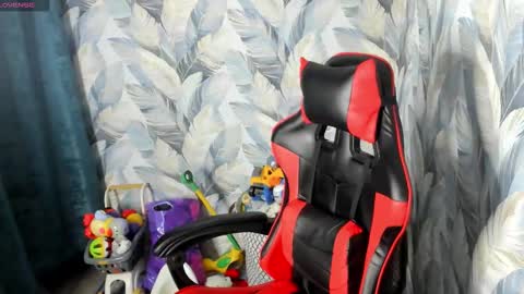 Stella online show from October 23, 2025, 2:11 am