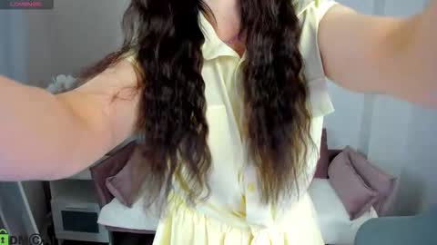 Snapshot of stella_leonn chatting on September 23, 2025, 12:13 am stella online show from September 23, 2025, 12:13 am