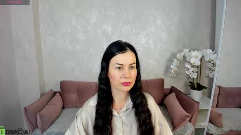 Snapshot of stella_leonn chatting on October 1, 2025, 1:55 am stella online show from October 1, 2025, 1:55 am
