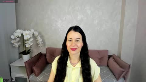 Snapshot of stella_leonn chatting on October 2, 2025, 1:23 am stella online show from October 2, 2025, 1:23 am