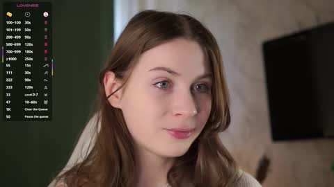 Stella online show from October 3, 2025, 9:06 am