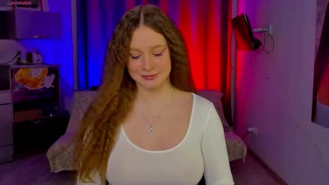 Stella online show from October 19, 2025, 3:45 pm