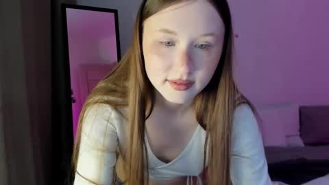 stella_sunny online show from January 10, 2025, 8:18 am