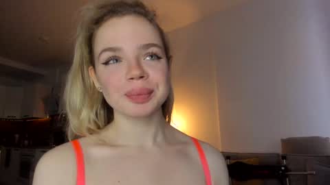 Asella online show from December 9, 2024, 9:28 am