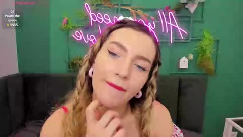 Snapshot of stellaalluring chatting on March 18, 2026, 1:42 am Stella online show from March 18, 2026, 1:42 am