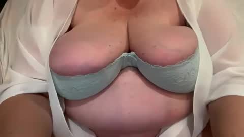 Snapshot of stellaaltamarea chatting on October 23, 2025, 9:46 pm stellaaltamarea online show from October 23, 2025, 9:46 pm