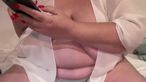 Snapshot of stellaaltamarea chatting on November 10, 2025, 12:42 am stellaaltamarea online show from November 10, 2025, 12:42 am