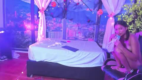 stellaandtyler online show from October 17, 2025, 8:44 pm