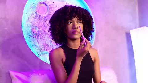 S T E L L A online show from October 13, 2025, 10:32 pm