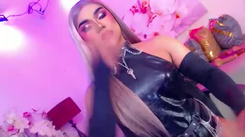 CALL ME STELLA online show from April 26, 2026, 5:38 am