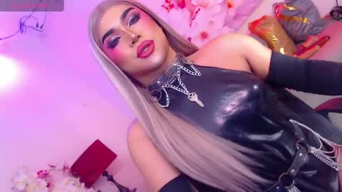 CALL ME STELLA online show from April 28, 2026, 7:13 am