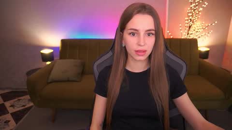 stellahoneywell online show from October 13, 2025, 1:00 pm