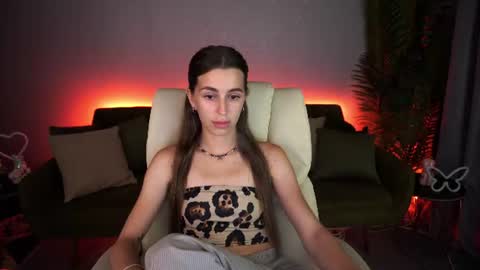 stellahoneywell online show from June 29, 2026, 3:01 pm
