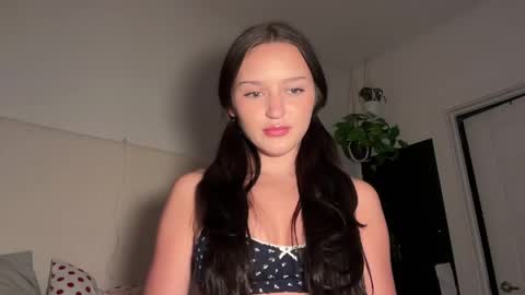 Stella Kay online show from May 8, 2026, 1:22 am