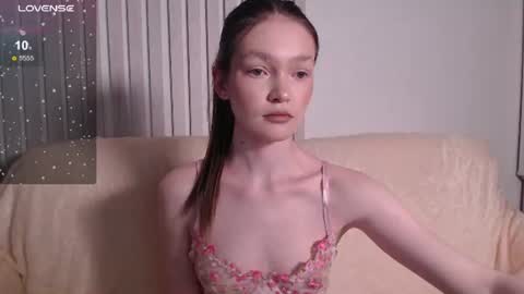 stellapayne online show from June 16, 2026, 1:52 am