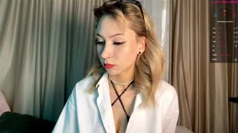 Alexia online show from June 17, 2026, 3:20 am
