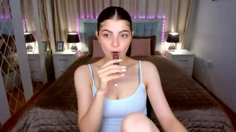StellaRainbow online show from June 25, 2026, 10:20 am