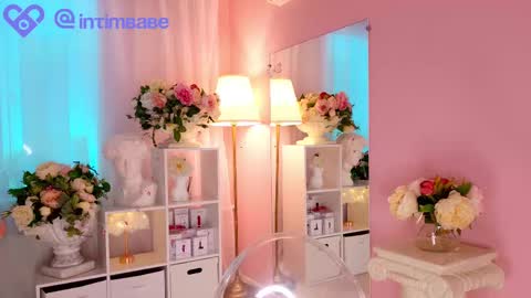 Jenny online show from March 10, 2025, 11:42 am